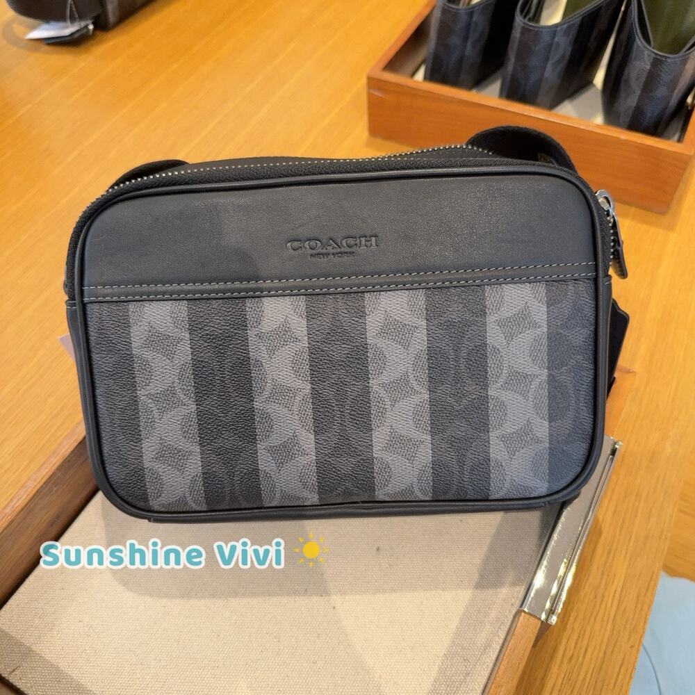 NWT Coach Graham Crossbody Bag In Signature Canvas With Stripes Black/Grey CDX92